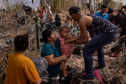 Biden’s Border Negotiations Mark Seismic Shift on Immigration Politics