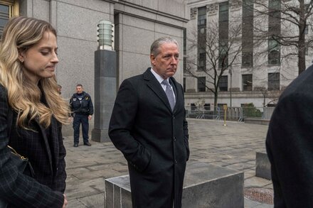 Former F.B.I. Spy Hunter Admits to Hiding Payments in Overseas Dealings