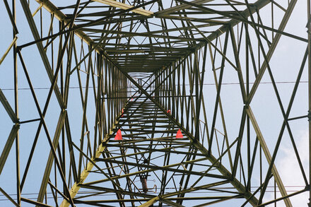 Britain’s Economy Is ‘Not Working.’ Here Are 2 Key Reasons.