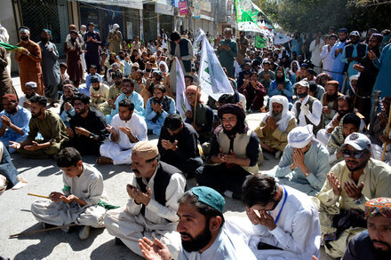 With Surge in Attacks, Militants Begin New Era of Bloodshed in Pakistan