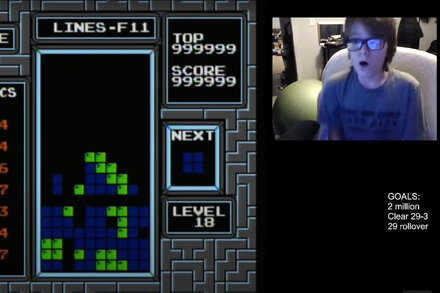 Un joven de 13 años conmociona el mundo de los videojuegos al terminar ‘Tetris’