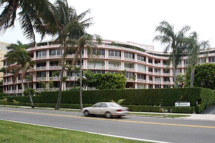 I.R.S. Puts Lien on Giuliani’s Palm Beach Condo for $550,000 Tax Debt