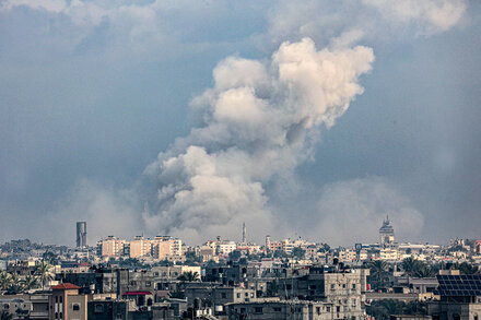 As Pressure Mounts, Israeli Minister Proposes Plan for Postwar Gaza