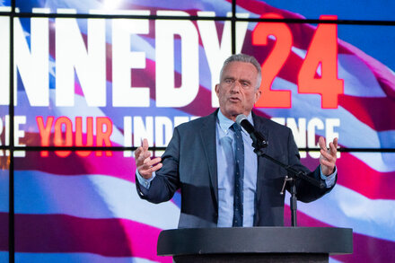 Celebrities are publicly disavowing an event for Robert F. Kennedy Jr.