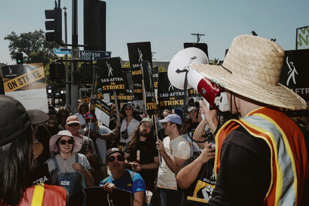 Actors Ratify Deal With Hollywood Studios, With Reservations