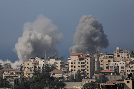 Israel Says It Has Split Gaza Strip in Two in Drive to Isolate Hamas’s Leadership