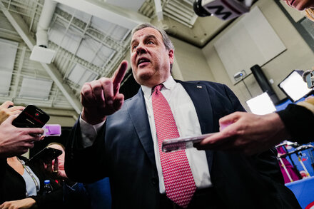 Christie Calls Trump a ‘Dictator’ During Republican Debate