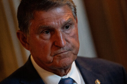 Joe Manchin’s Retirement Adds Fuel to 2024 Rumors