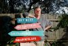Tim Dorsey, Who Turned Florida’s Quirks Into Comic Gold, Dies at 62