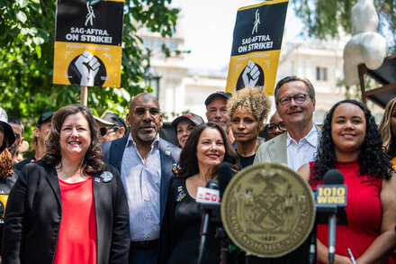 Hollywood Actors to Start Voting Tuesday on Contract Deal