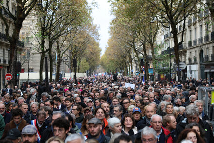 More Than 100,000 March in France Against Antisemitism