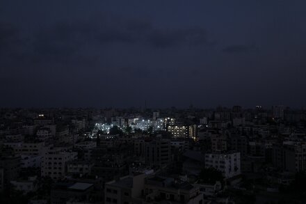 Israel says troops have entered hospital in Gaza City that has been under siege.