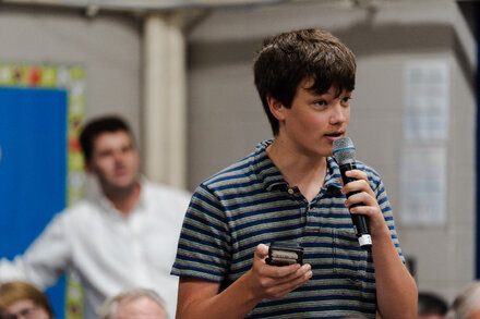 Known for His Pointed Questions, a 15-Year-Old Is Ejected From a G.O.P. Event