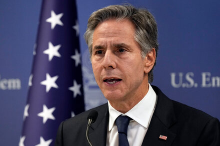 A U.S. team is heading to meet the two hostages, Blinken says.