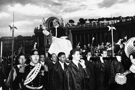 Letter Found in Vatican Archives Confirms Church Was Told About Death Camps