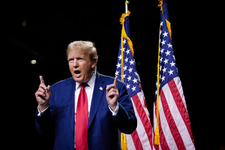 Trump Defends 6 Republicans Charged in Scheme to Overturn His 2020 Loss