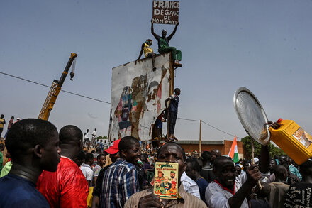 U.S. officials hope talks on the sidelines might help ease the crisis in Niger.