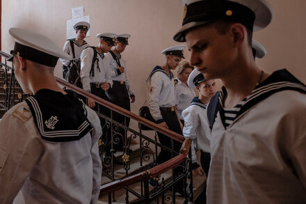 In a Port City Severed From the Sea, Young Sailors Feel Adrift