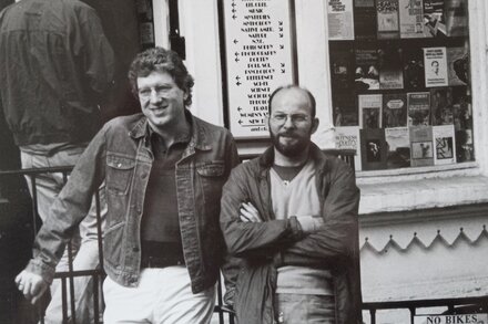 Bob Contant, Bohemian Bookseller Who Held On, Dies at 80