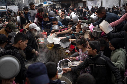 Without a Truce, U.N. Resolution May Do Little for Gaza, Aid Groups Say