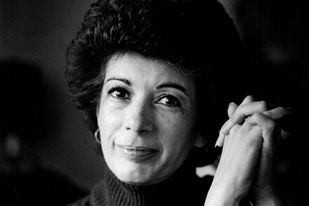 Betty Rollin, Who Wrote Candidly About Her Breast Cancer, Dies at 87