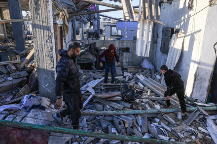 Israel Will Not Soon End Its War With Hamas, Officials Say