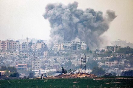 Israel Intensifies Gaza Strikes and Says It Is Expanding Ground Activity