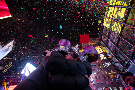 In Times Square, Hundreds of Thousands Gear Up for 2024