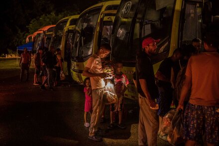 Traslados en autobuses: así responde Centroamérica al flujo migratorio