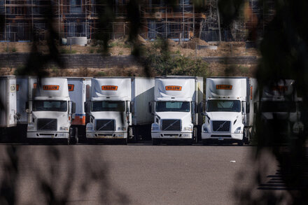 New Bidder Aims to Save Bankrupt Trucking Firm, if Treasury Goes Along