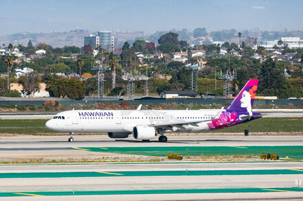 Alaska Airlines Plans to Buy Hawaiian Airlines