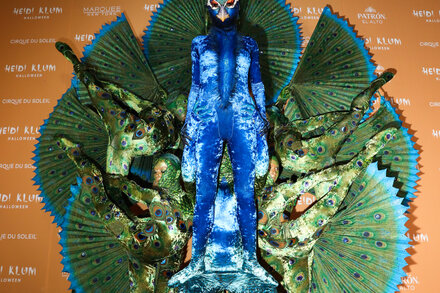 It’s a Bird. It’s a Dame. It’s Heidi Klum’s Halloween Costume.